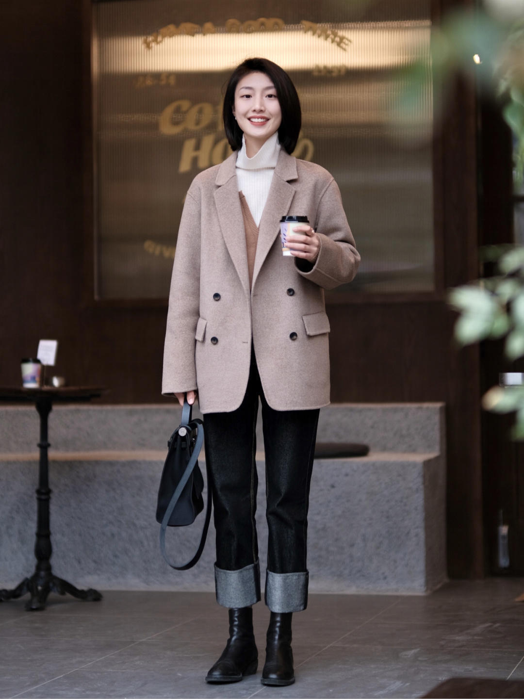 职场OL冬季离不开“羊毛西装”，借鉴这组搭配，日常通勤也很时髦