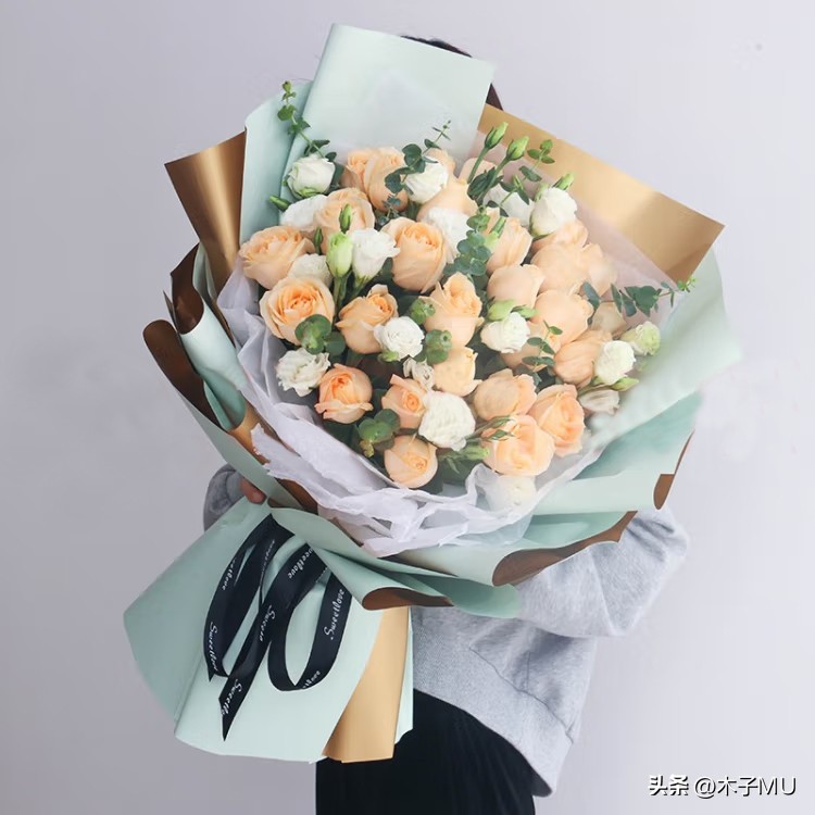 333朵玫瑰花意味着哪些含义呢,送玫瑰花33朵玫瑰代表什么意思