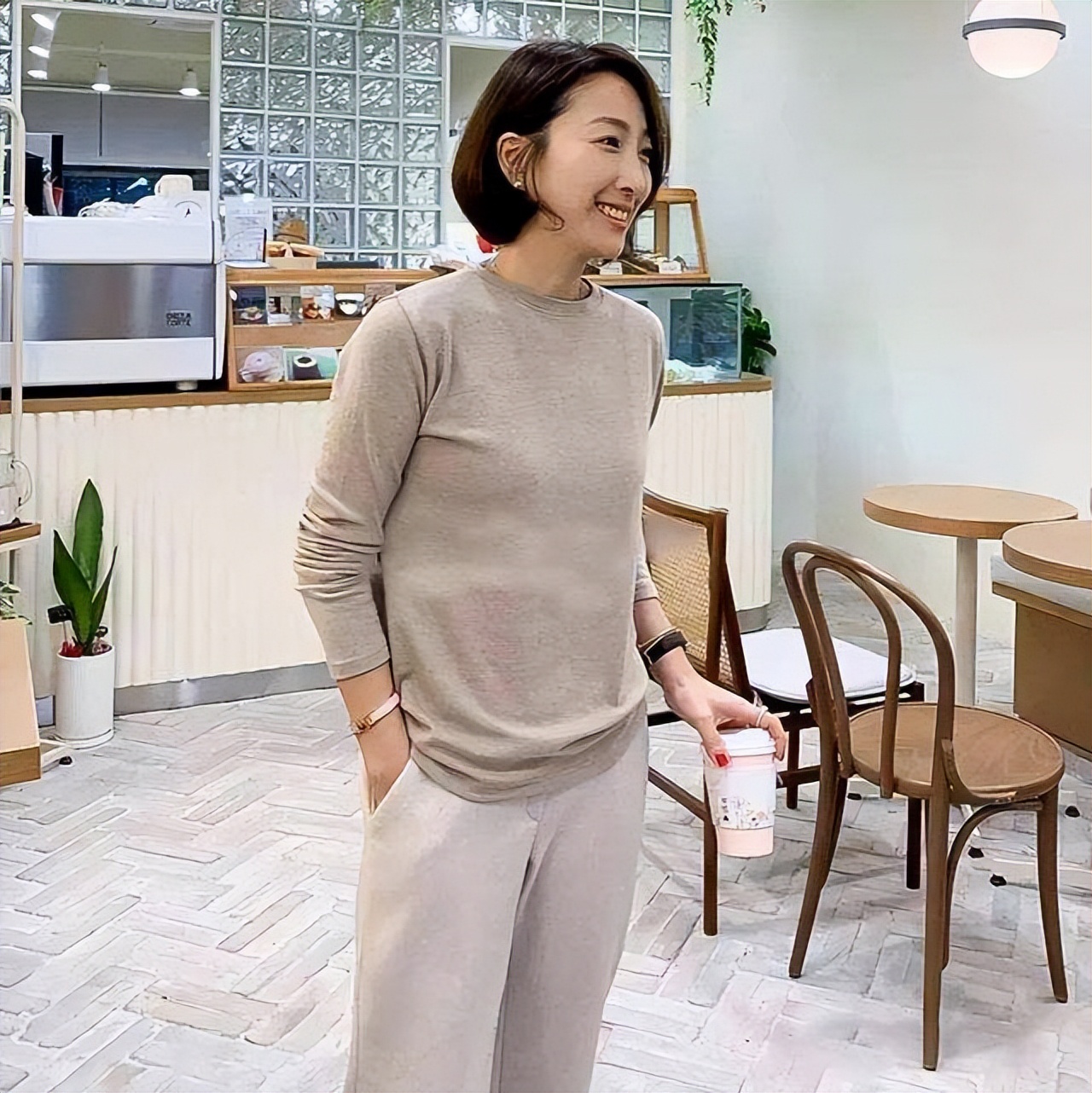 韩国大妈时尚搭配,韩国50岁大妈穿搭