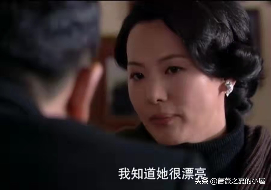 再看《悬崖》:才懂周乙和顾秋妍同居6年，却无性无爱的隐情