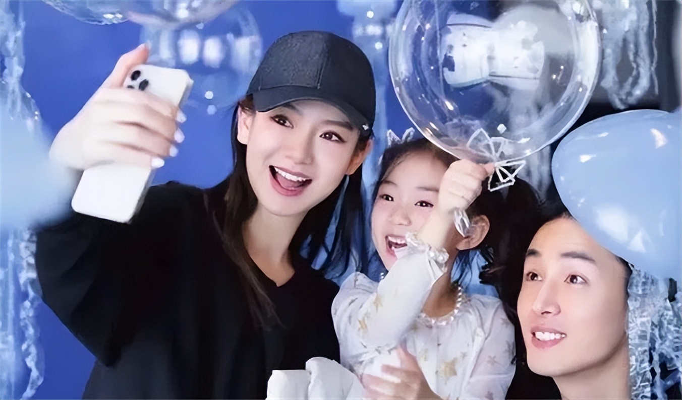 八位花钱如流水的女星,花钱如流水的四个女星