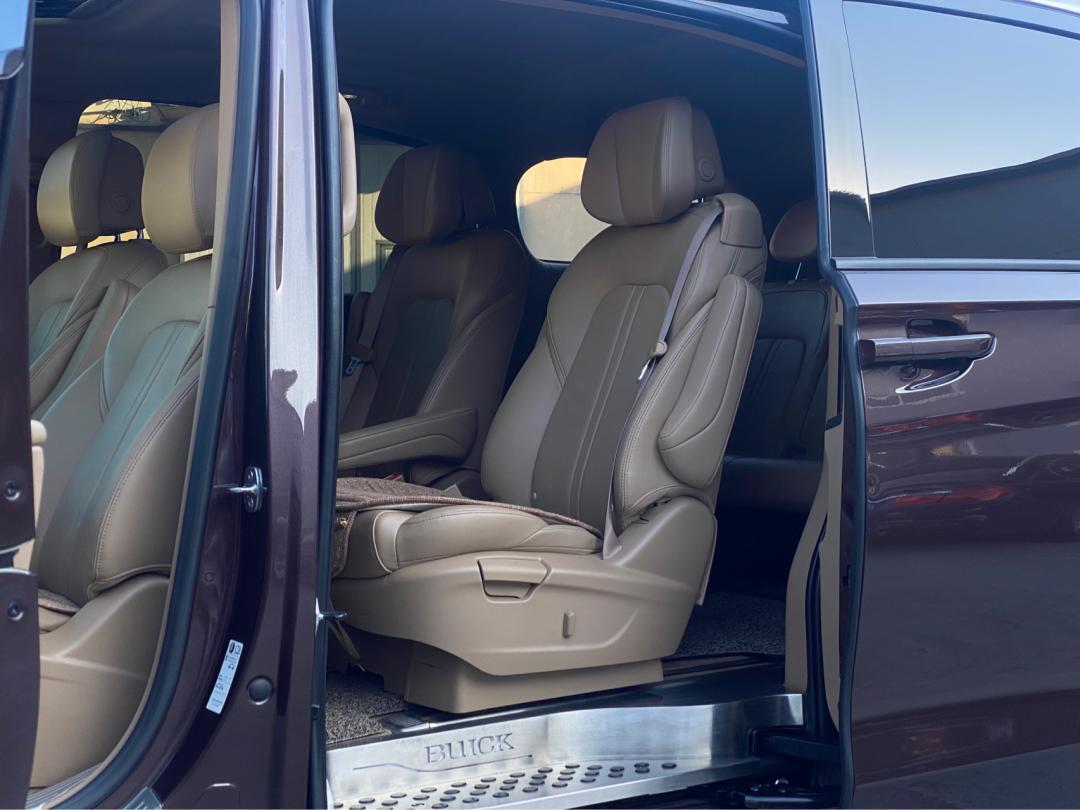 塞纳gl8宗师谁最保值,怪兽修车老车翻新