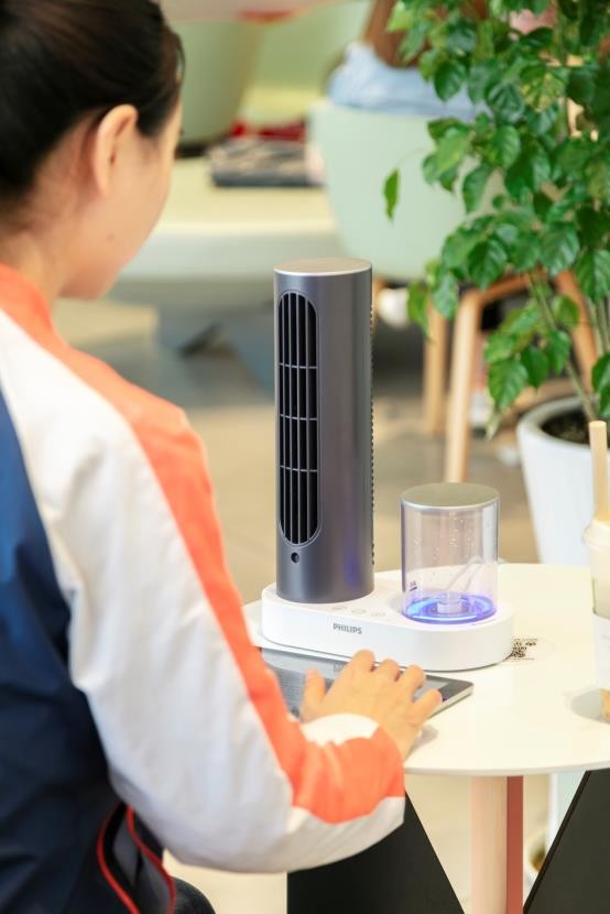 夏天降温神器随身携带空气加湿器,电风扇加湿器家里专用