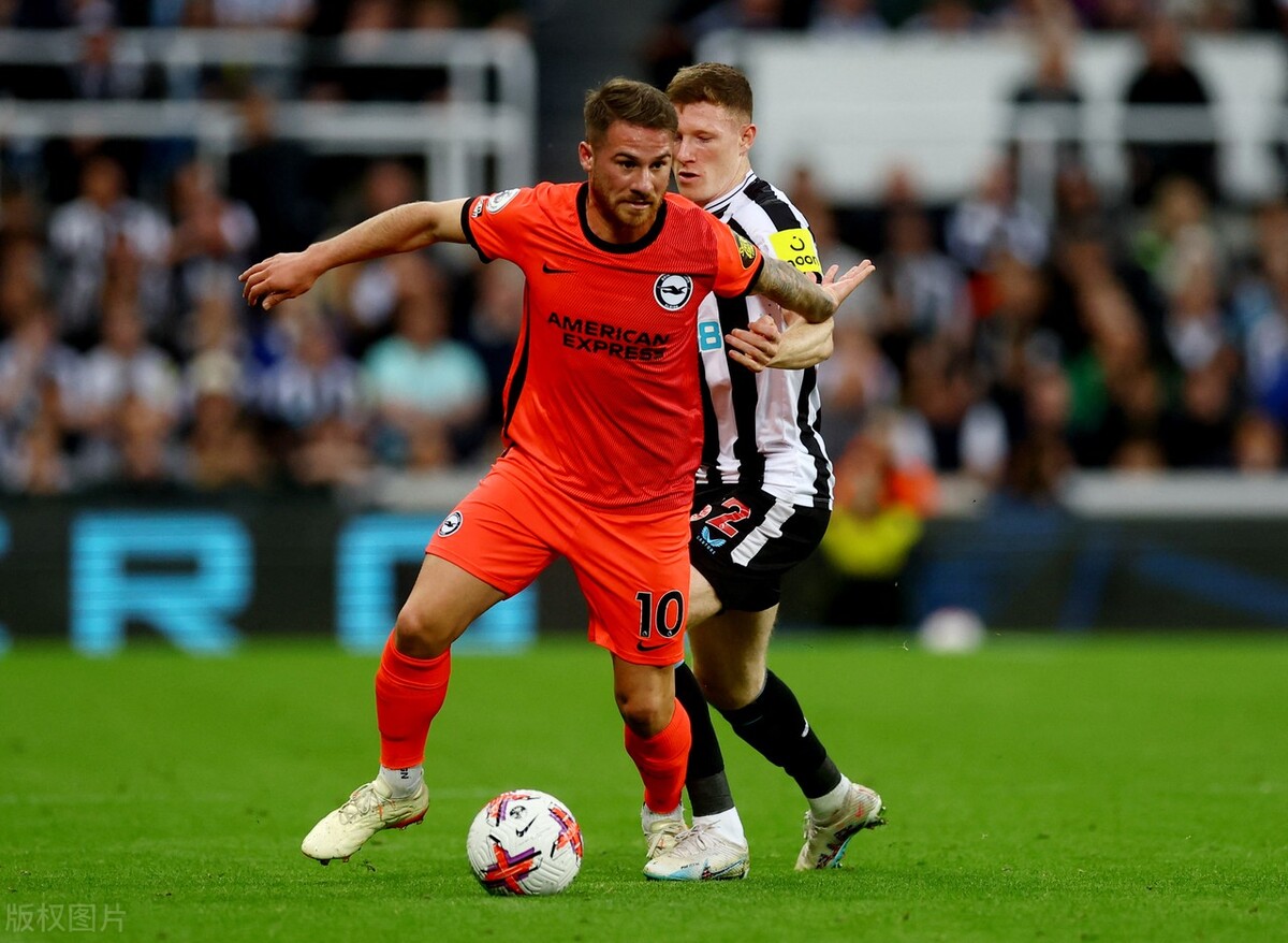 从圣罗莎叛逆者到梅西护卫者，里克尔梅迷弟如何成为红军未来希望