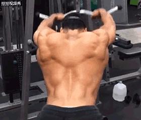 家用健身房器械,健身房哪个器械能使背变薄