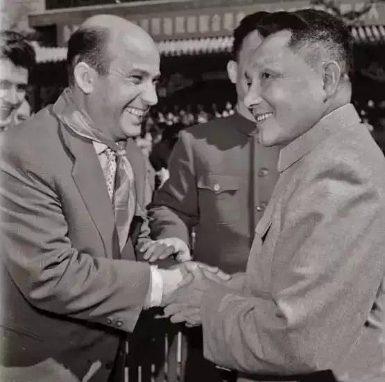 缅怀，*小平邓**逝世25周年！*小平邓**：我是中国人民的儿子