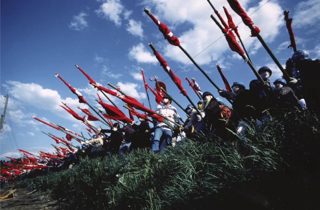 *鱼岛钓**属于中国!这群戴白头盔的日本人,为何会喊出这种口号?