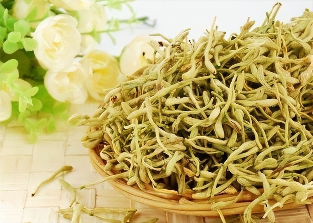 金银花和什么搭配对肝脏好呢,金银花泡茶喝对肝脏是否有好处