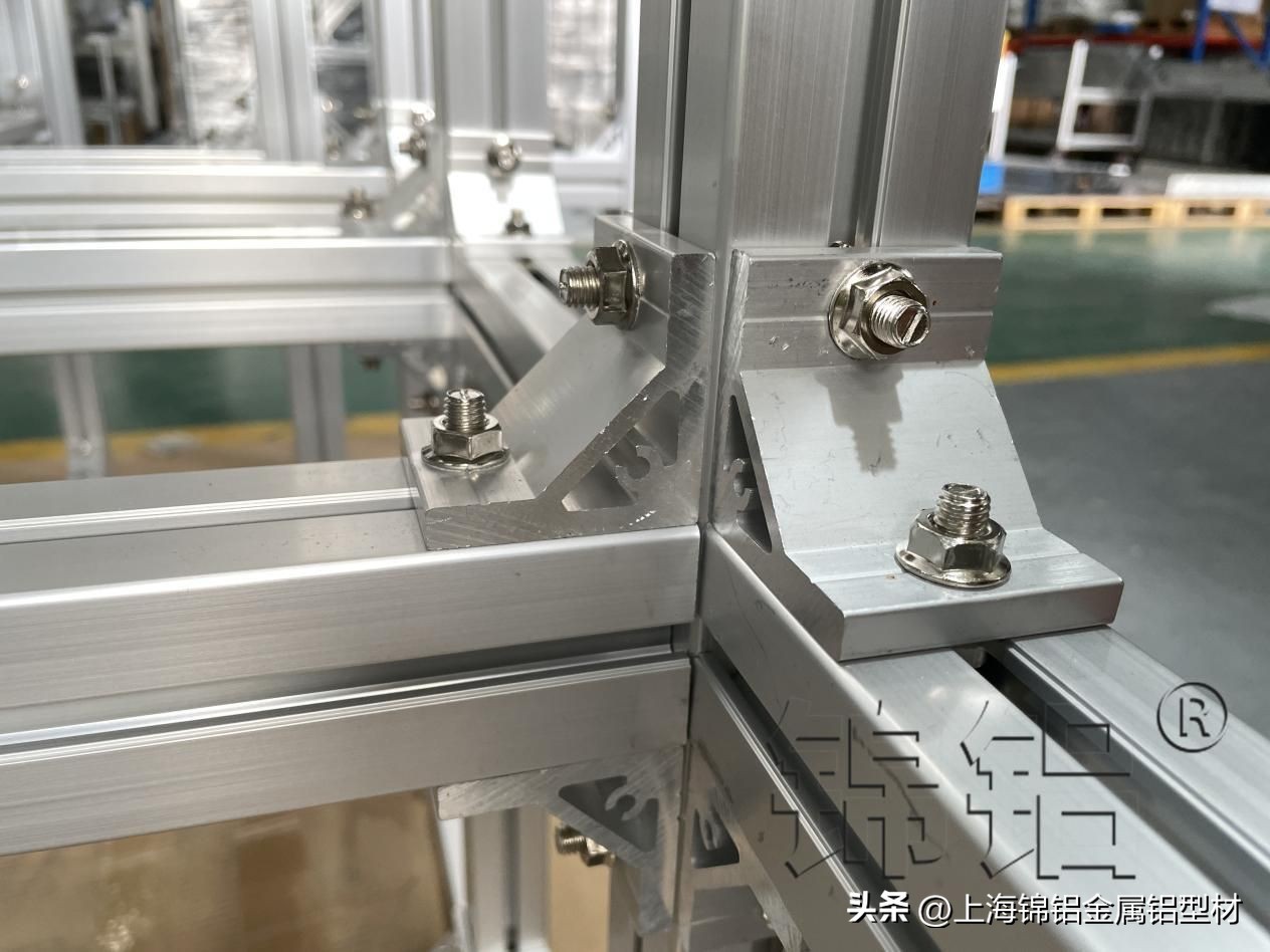 铝合金型材展示架图片,工业铝型材的用途范围