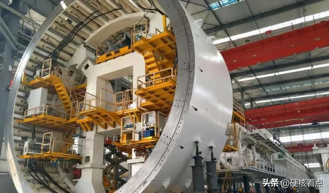 印度斥巨资买下我国8台盾构机，本想偷学技术，结果又闹笑话了！