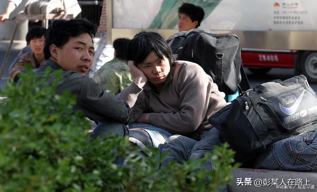 旷工一天扣3天工资罚多少,旷工三天要扣9天工资这个合法吗