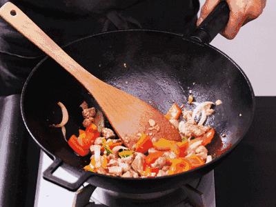 央视多次曝光夺命铁锅,遭多次曝光的毒铁锅