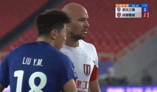 武汉三镇将对阵上海申花争议判罚,武汉三镇点球争议视频