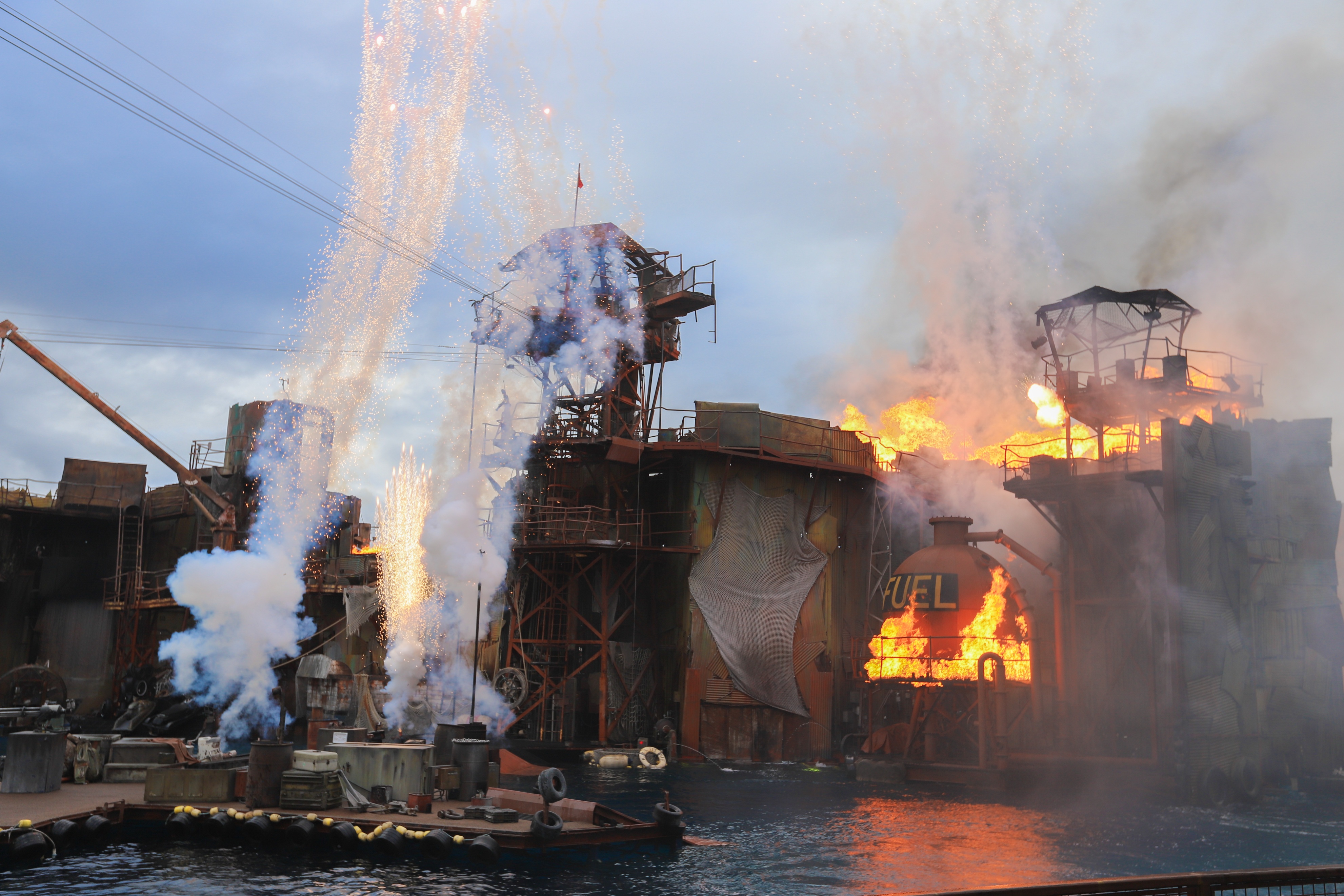 洛杉矶环球影城未来水世界完整版,未来水世界奥兰多环球影城