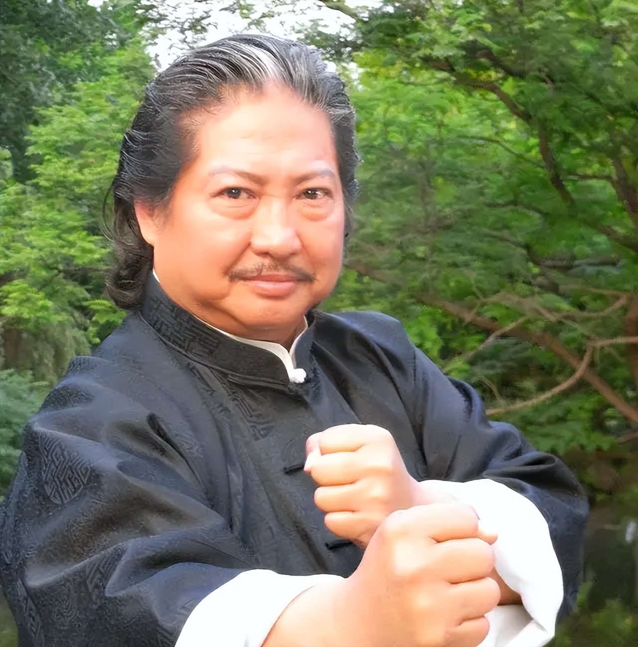 看上去很瘦体重却很重的明星,发福最明显的5位明星