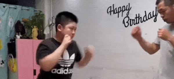 今日笑话原版,蚂蚁大象青藏高原笑话