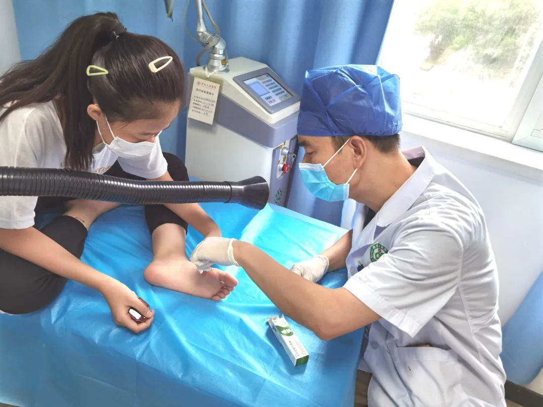 红霉素软膏护肤妙用,红霉素软膏的十大作用