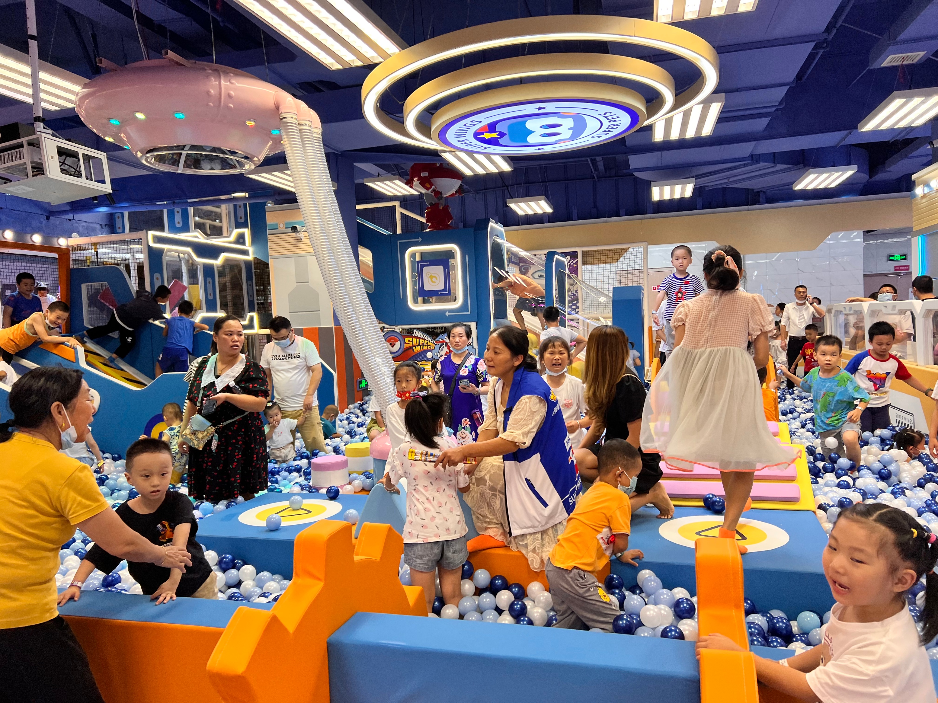 室外大型儿童乐园游乐场加盟,开一家儿童乐园怎么加盟