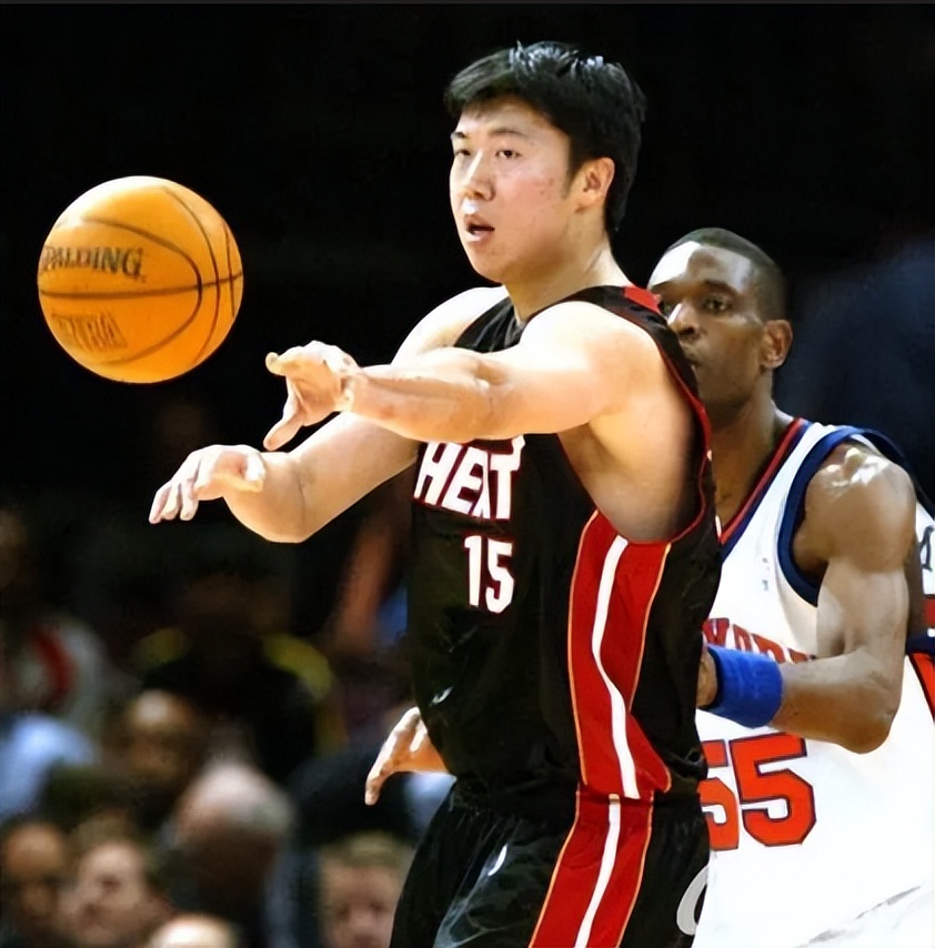 王治郅婚姻现状,王治郅和现任老婆有小孩了吗