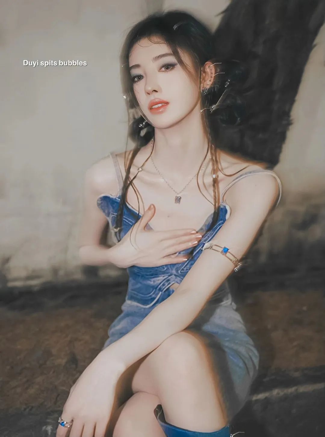 今年别再披头散发了三款减龄发型,既不显脸大又不披发的发型