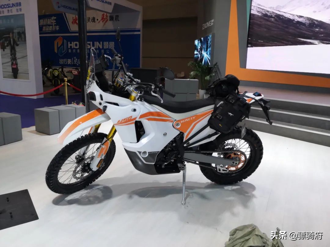 别老骂人网红，看这架势凯越今后几年大约要玩几票大的