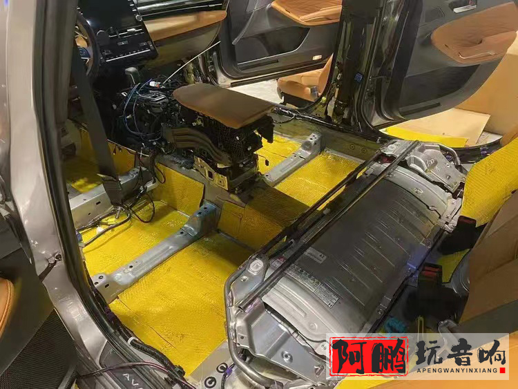 西安亚洲龙隔音改装案例,安静汽车隔音