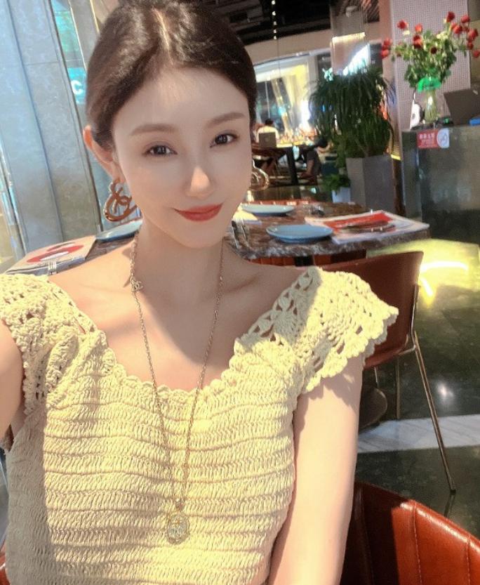 吴启华带前妻去旅游,妙手仁心吴启华极品前妻