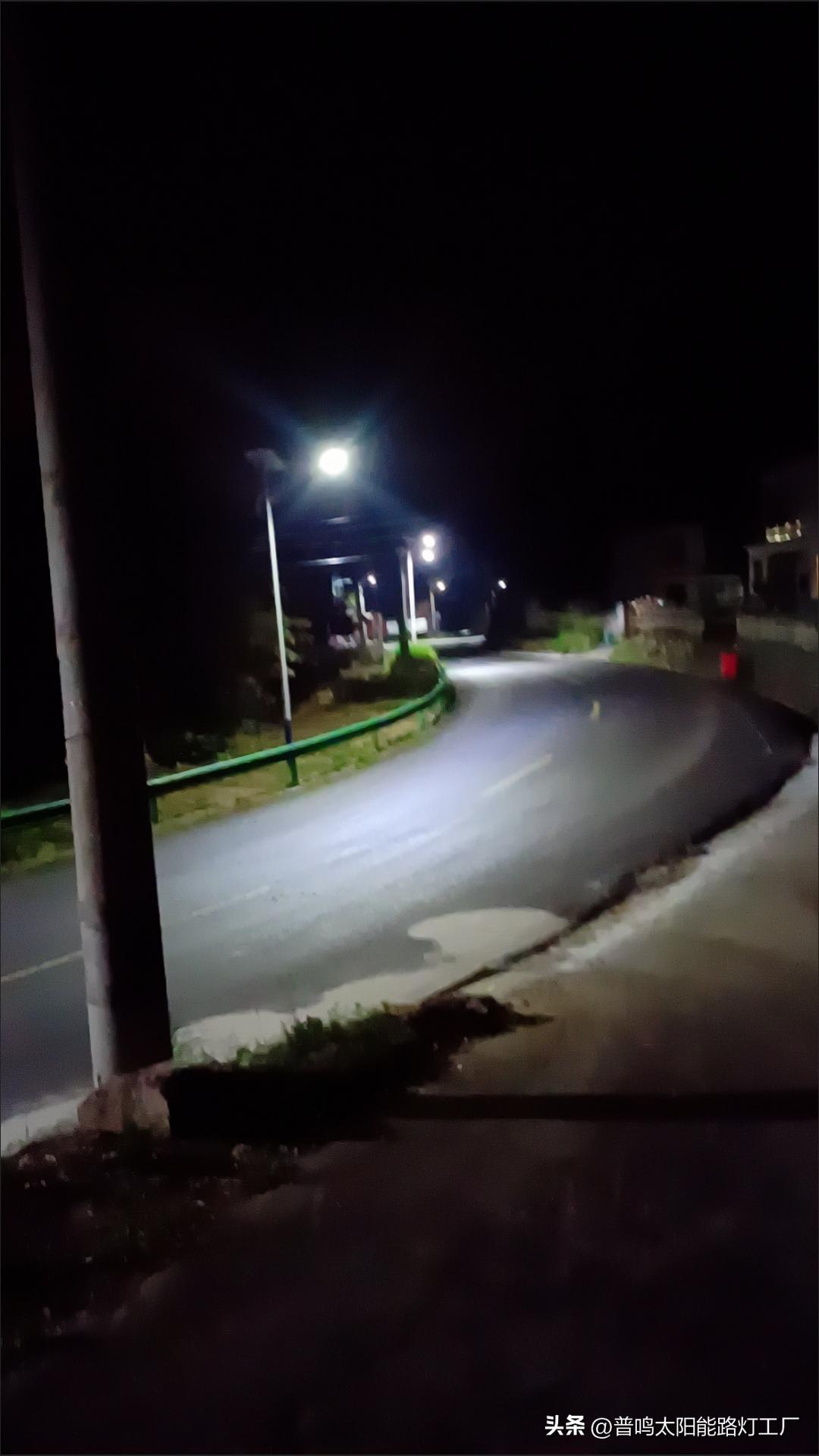 6米太阳能路灯价目表,太阳能路灯十大排名最新