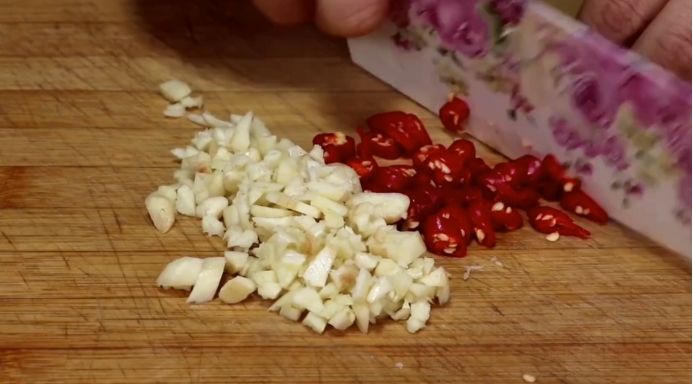 豆腐皮怎么做好吃到停不下来,豆腐皮怎么做没有豆腐味