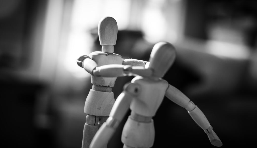 单亲家庭长大的孩子性格有问题,单亲家庭孩子两种人格