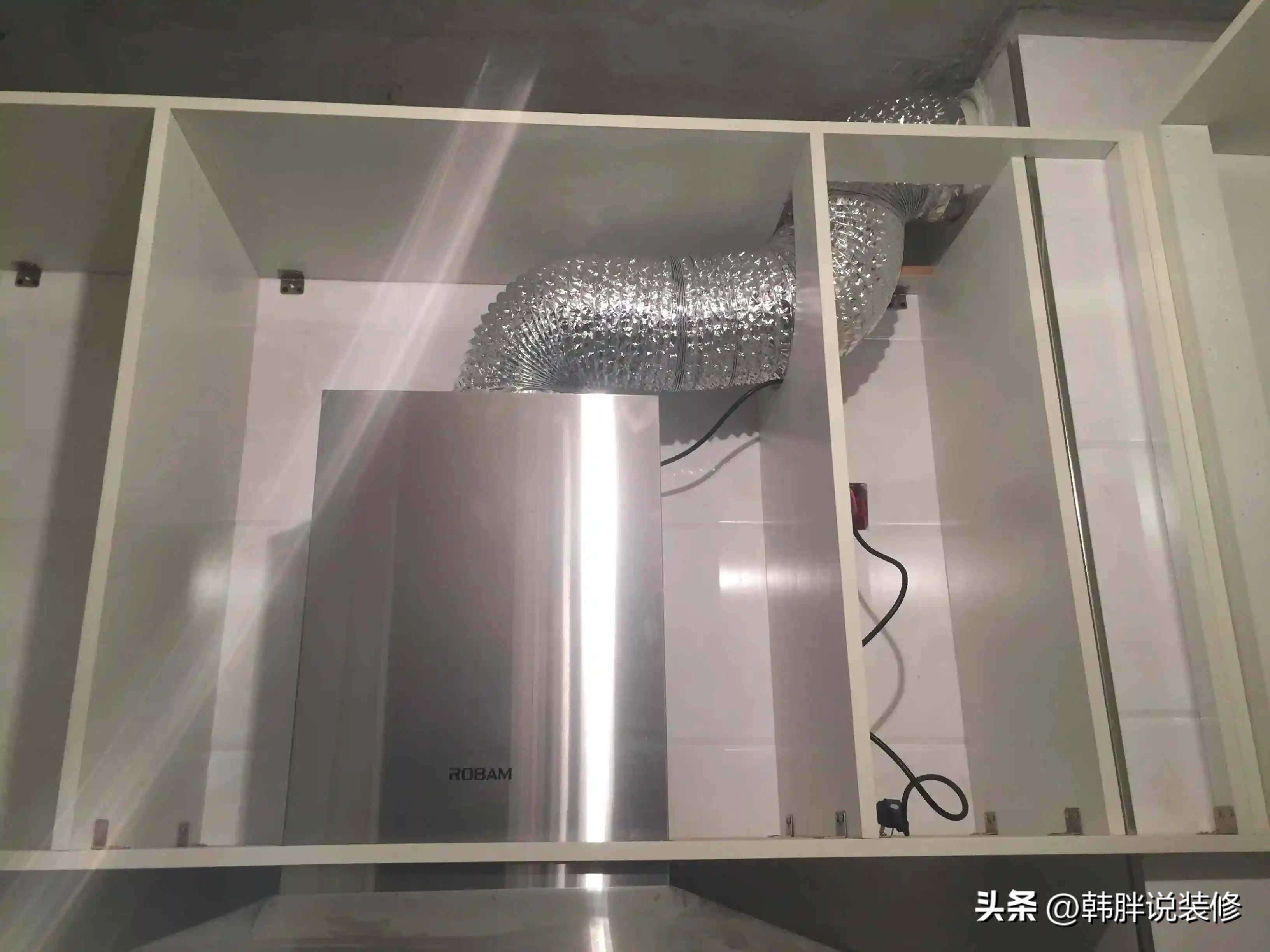 楼下邻居改烟道油烟扰民怎么办,邻居烟道改外排