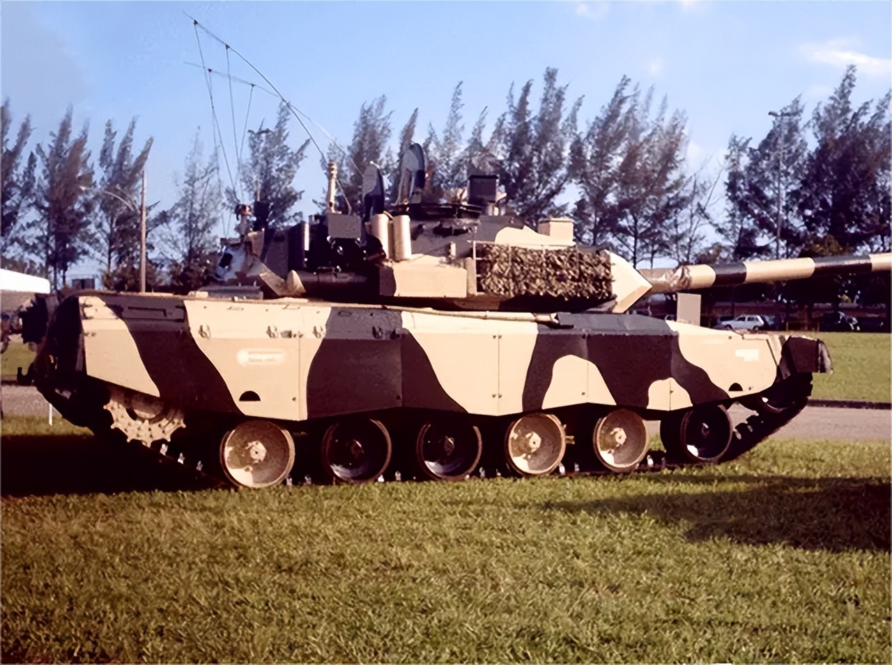 巴西坦克图片,巴西主战坦克