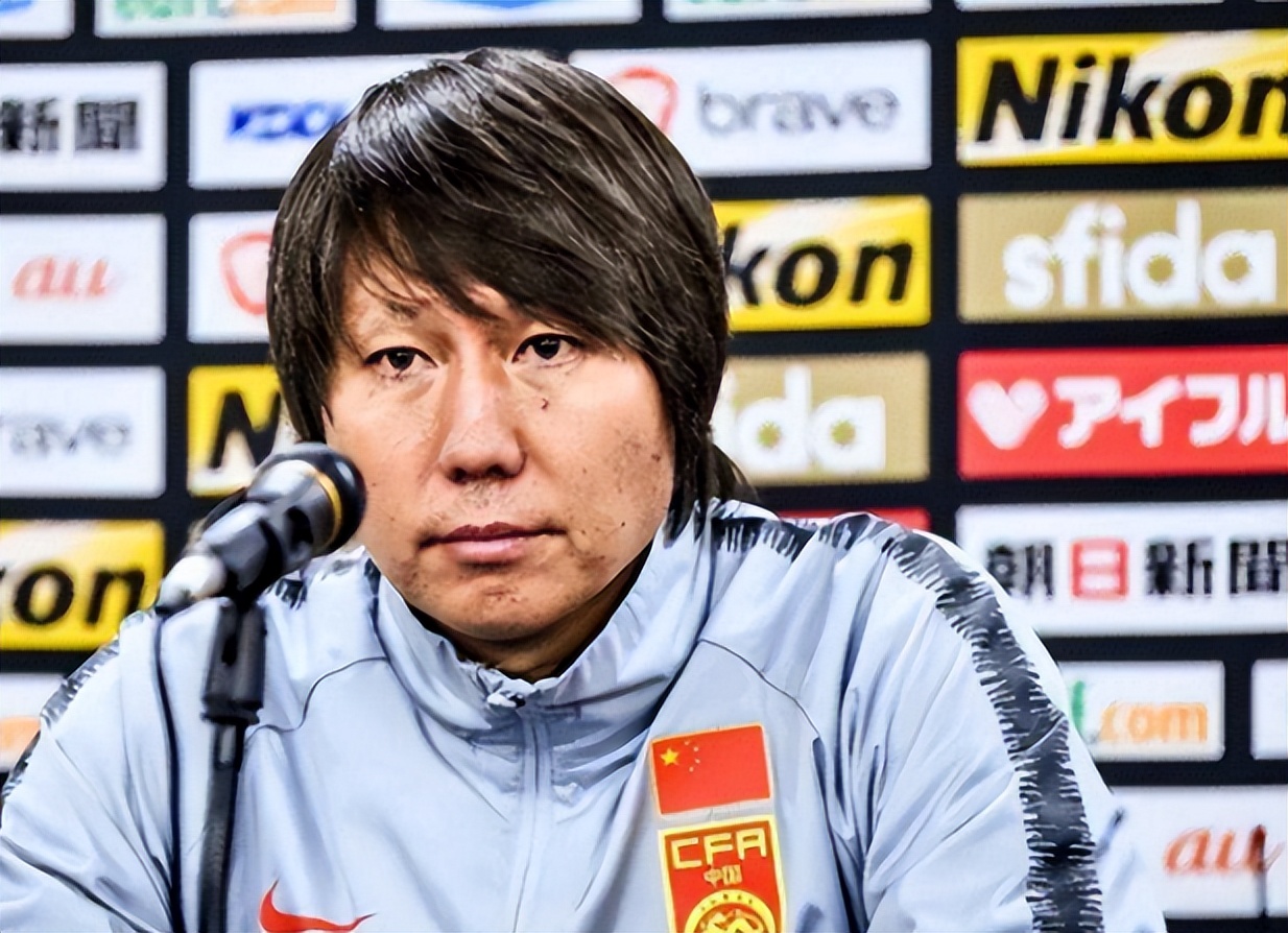 国足蛀虫李铁：罪行不止敛财上亿，戴罪立功曝光足坛背后*b大**oss