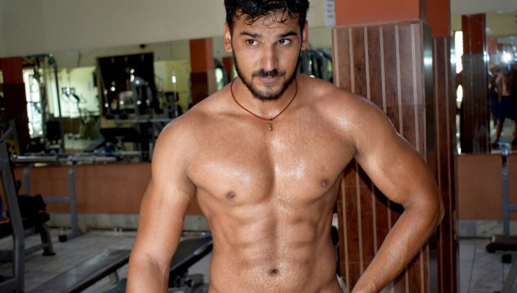 如何用哑铃减掉胸部脂肪,快速减掉胸部赘肉最快方法