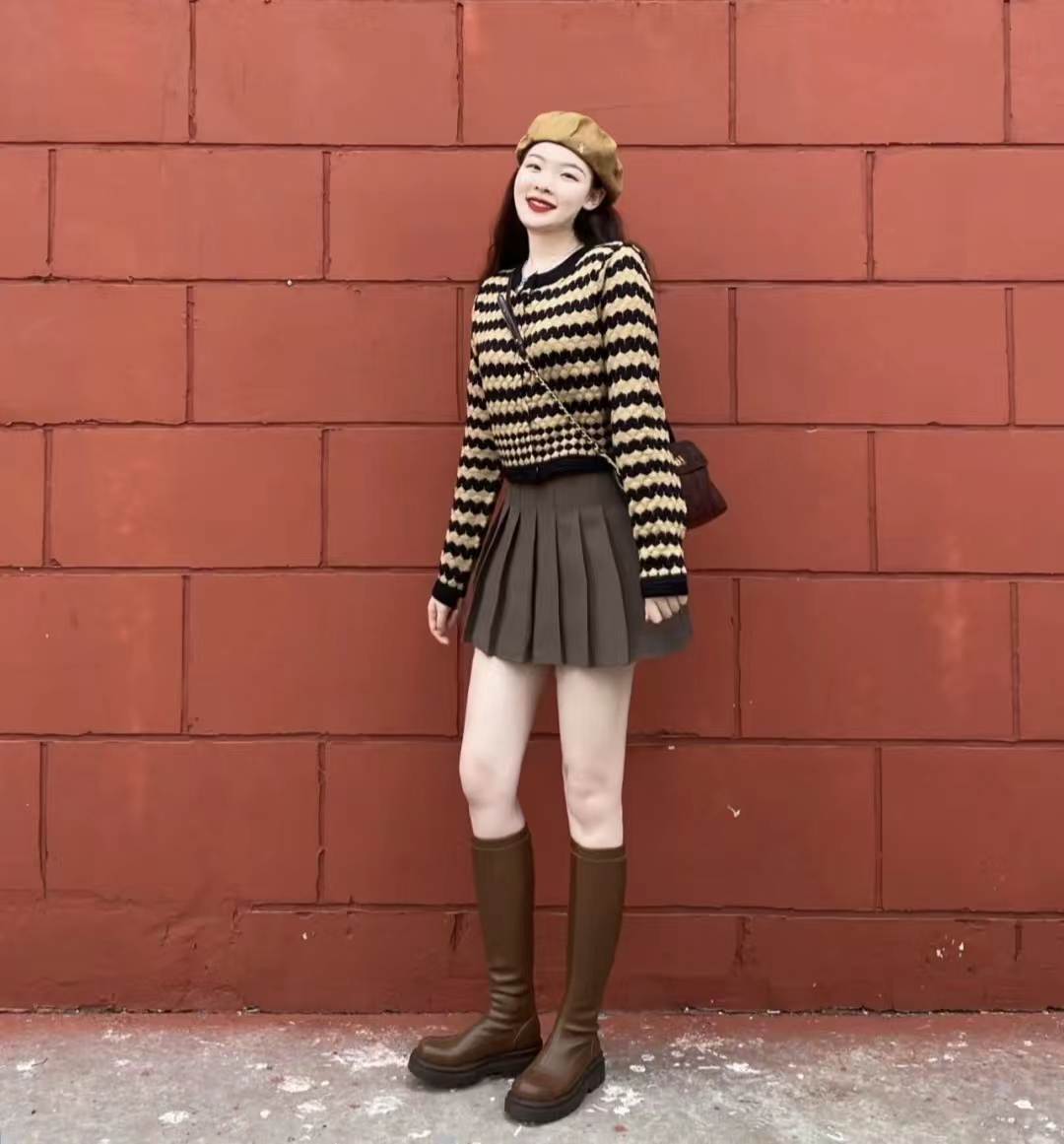好穿又好搭时尚长筒宽靴,棕色长筒靴子女2022爆款洋气气质