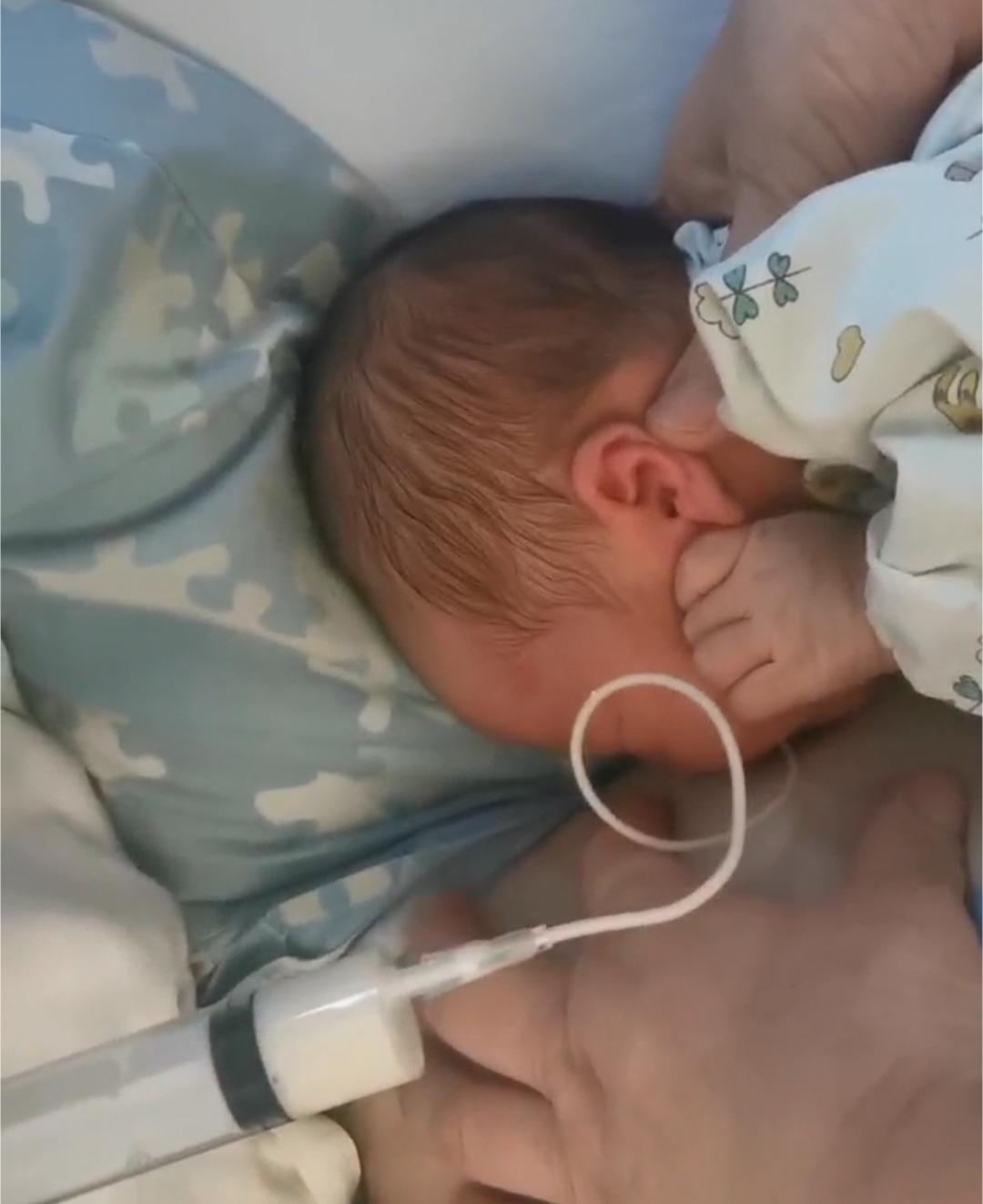 6个月奶水不够吃怎么追奶,喂奶科普