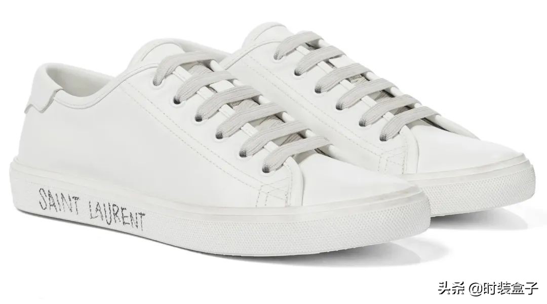 小白鞋是这几年的必备时尚单品,小白鞋时尚鞋