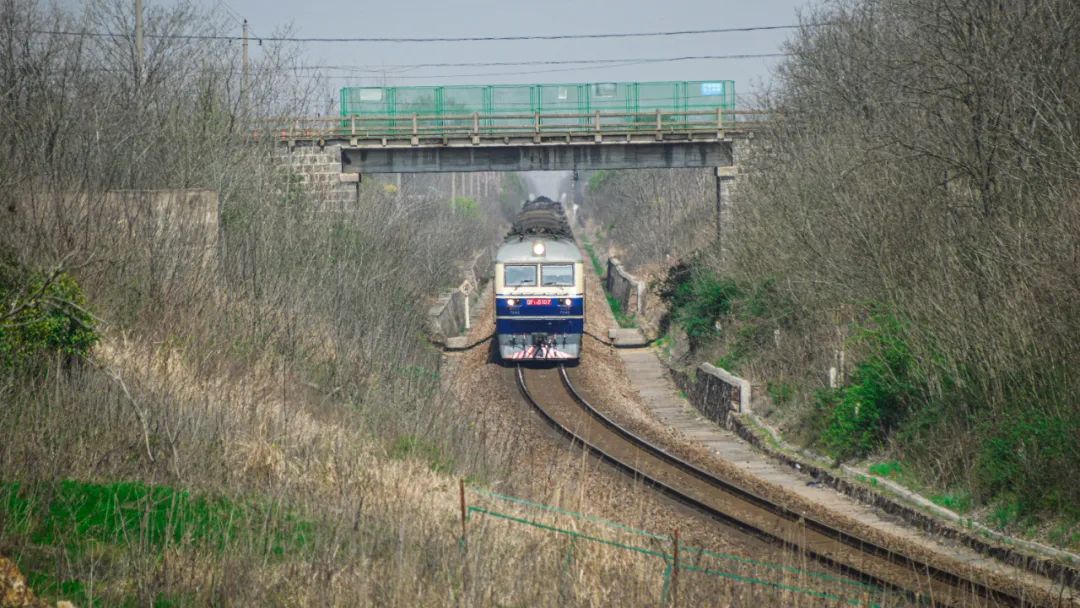 再见k歌翻唱,再见k歌伴奏