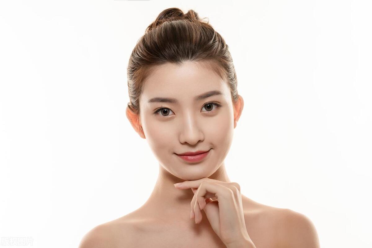 人到中年，这4件事最好早点知道：减食，赚钱，戒色，结善缘！