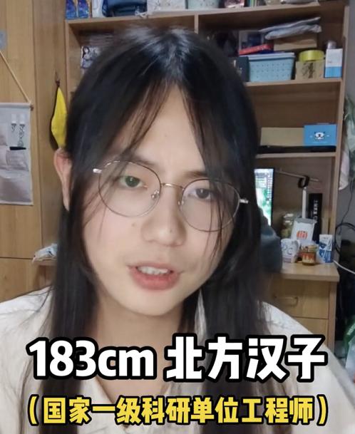 清华长发学长前后对比照，颜值提升一大截，网友：这是同一个人吗