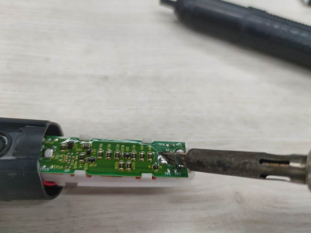 飞利浦剃须刀s2009更换电池教程,20年前的剃须刀换了电池