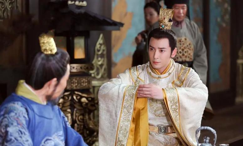 清朝皇帝中，继位的为何大多不是皇长子，老大们都怎么了？