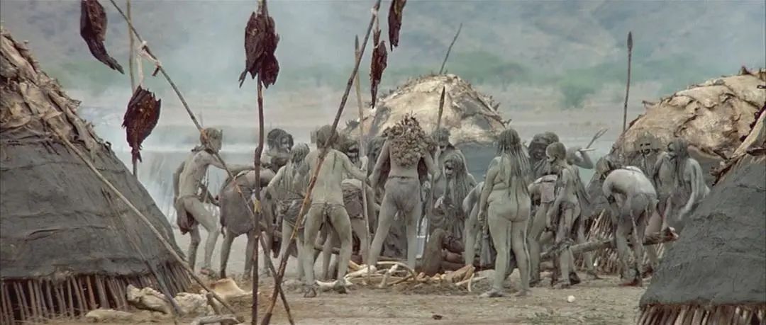 祭牲是一种古老的仪式，而我们忘记了它的*力暴**起源