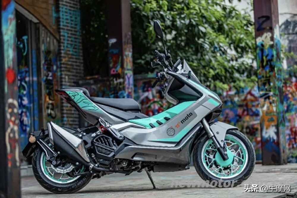 派方正式出圈!星舰324888元起,引力15013999元起|还有650巡航