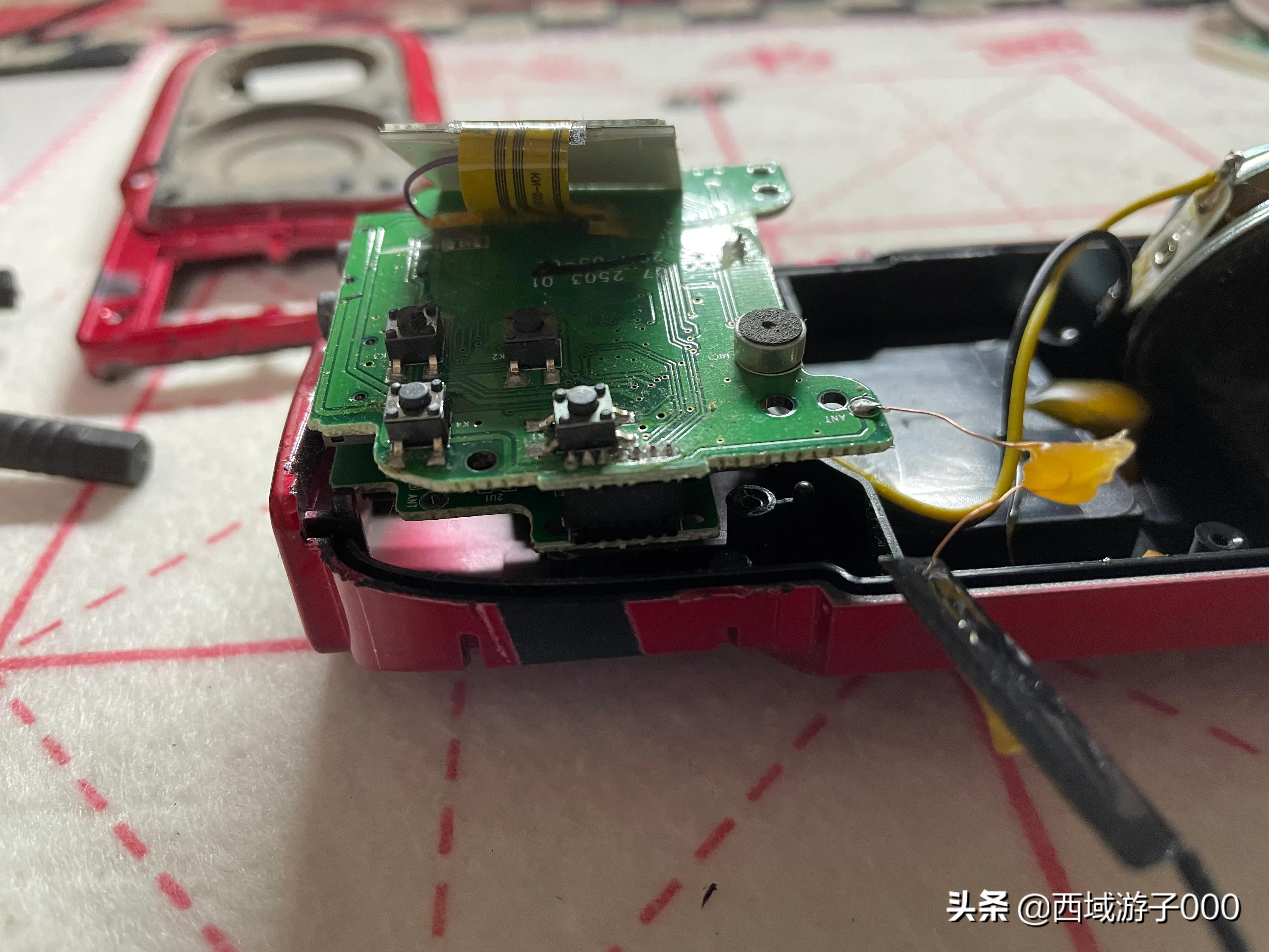 拆解旧收音机教程-里面全是宝贝（不能丢哟）