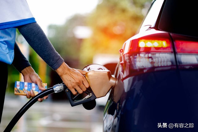 大家现在用现金多还是手机支付,用现金和用移动支付哪个更省钱