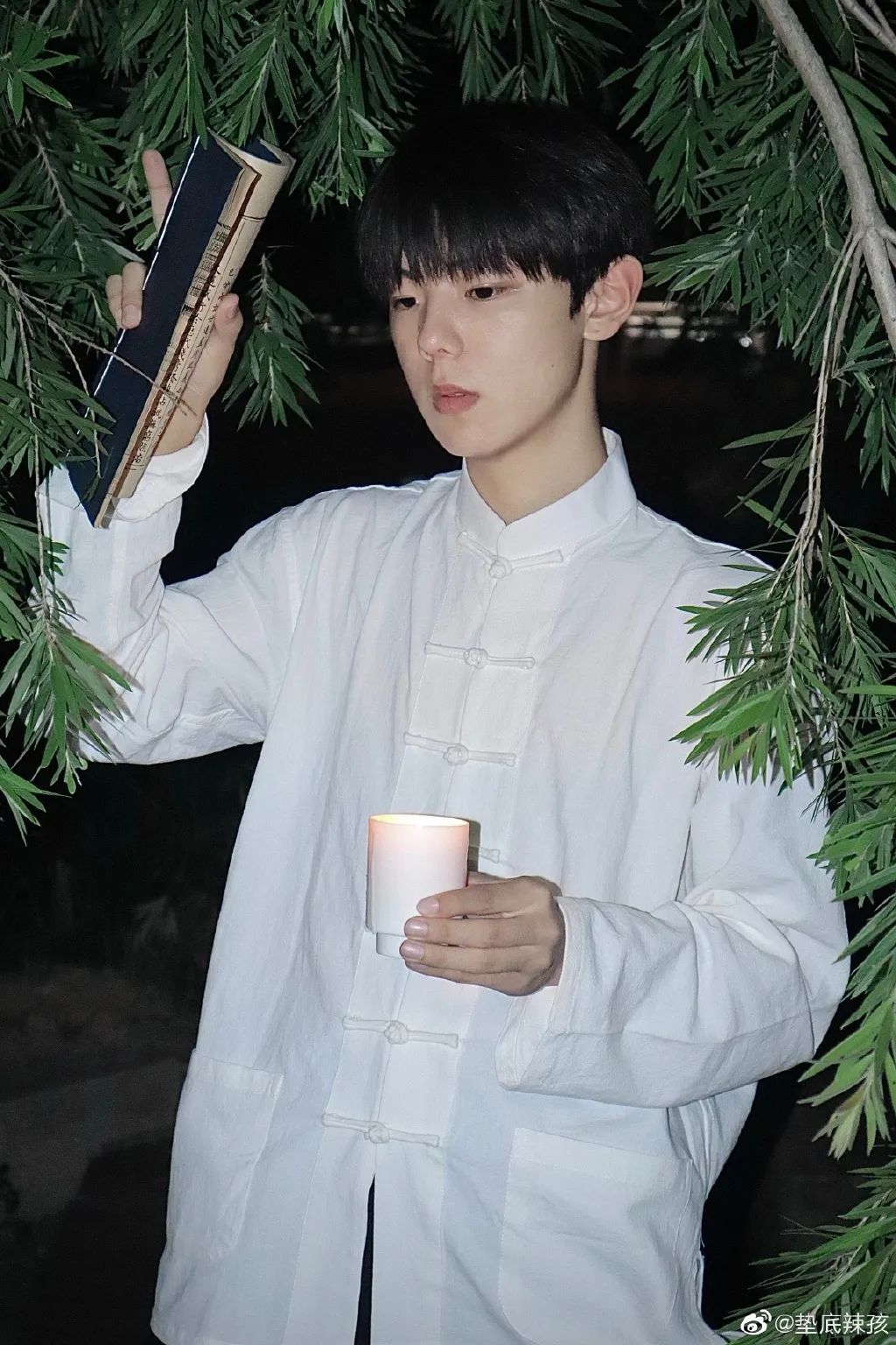 女生的p图技术有多强大,再一次感叹网红的p图技术