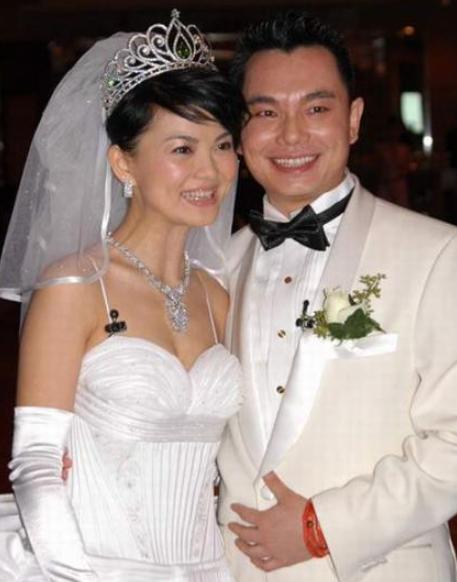 炫富一姐李湘：早餐花7000元，富养女儿惹争议，被王岳伦戴绿帽