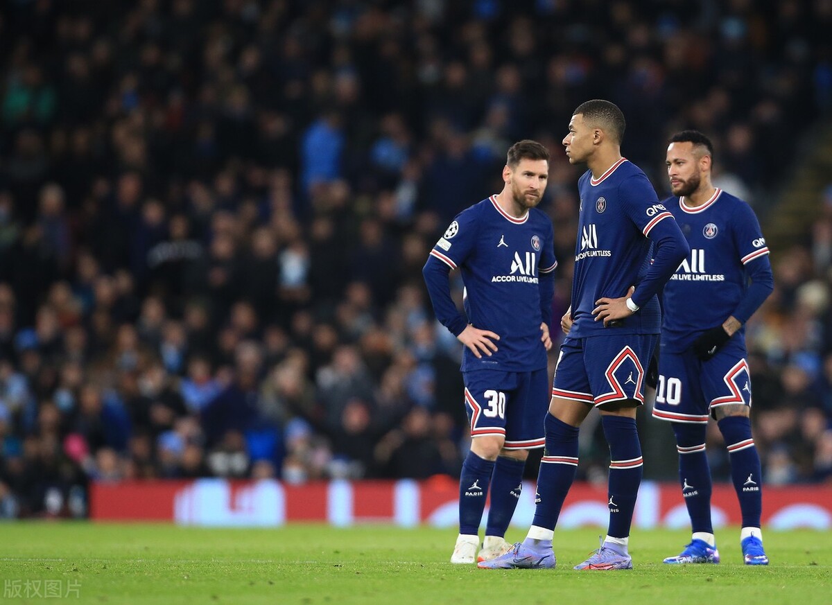 宝刀不老!蒂亚戈.席尔瓦领衔足坛现役35+最强11人皇马成最大赢家