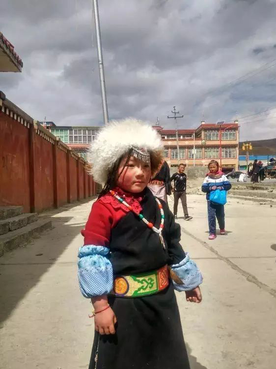 到达世界最美之城理塘,日光之城理塘